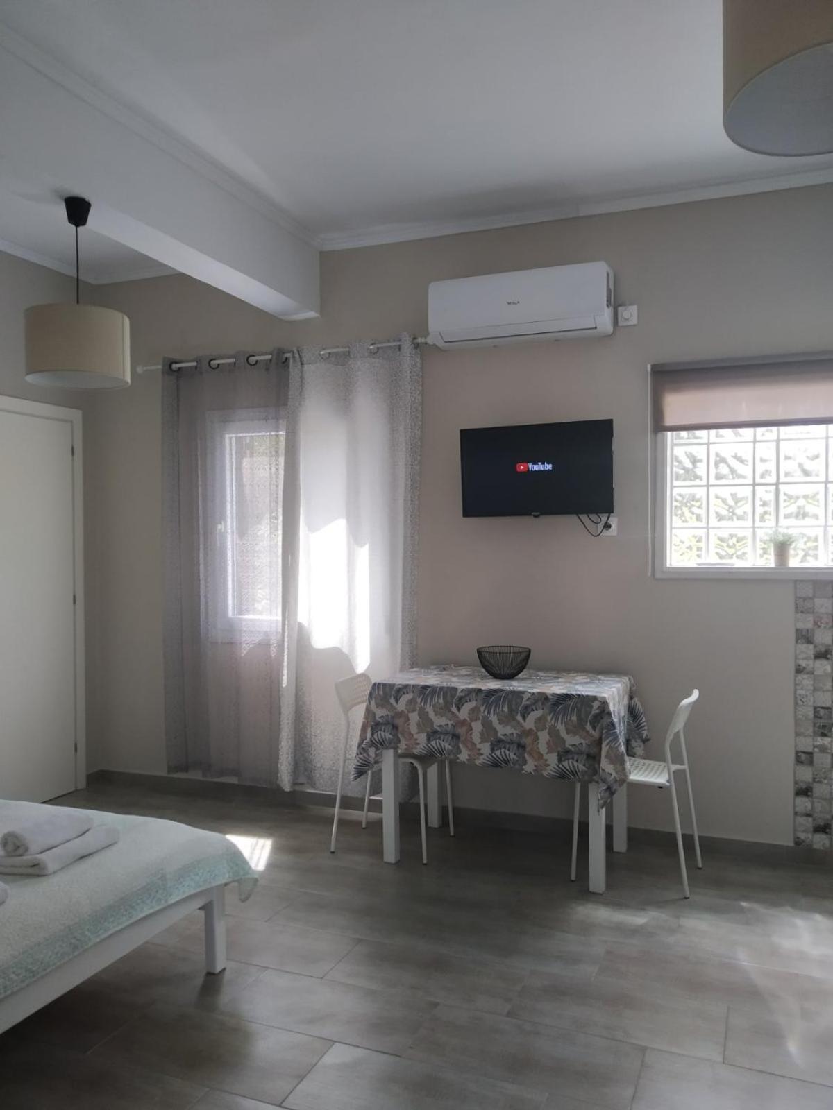 Trousas Apartments Roda  Exterior foto